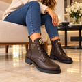 Bota Guess castanho