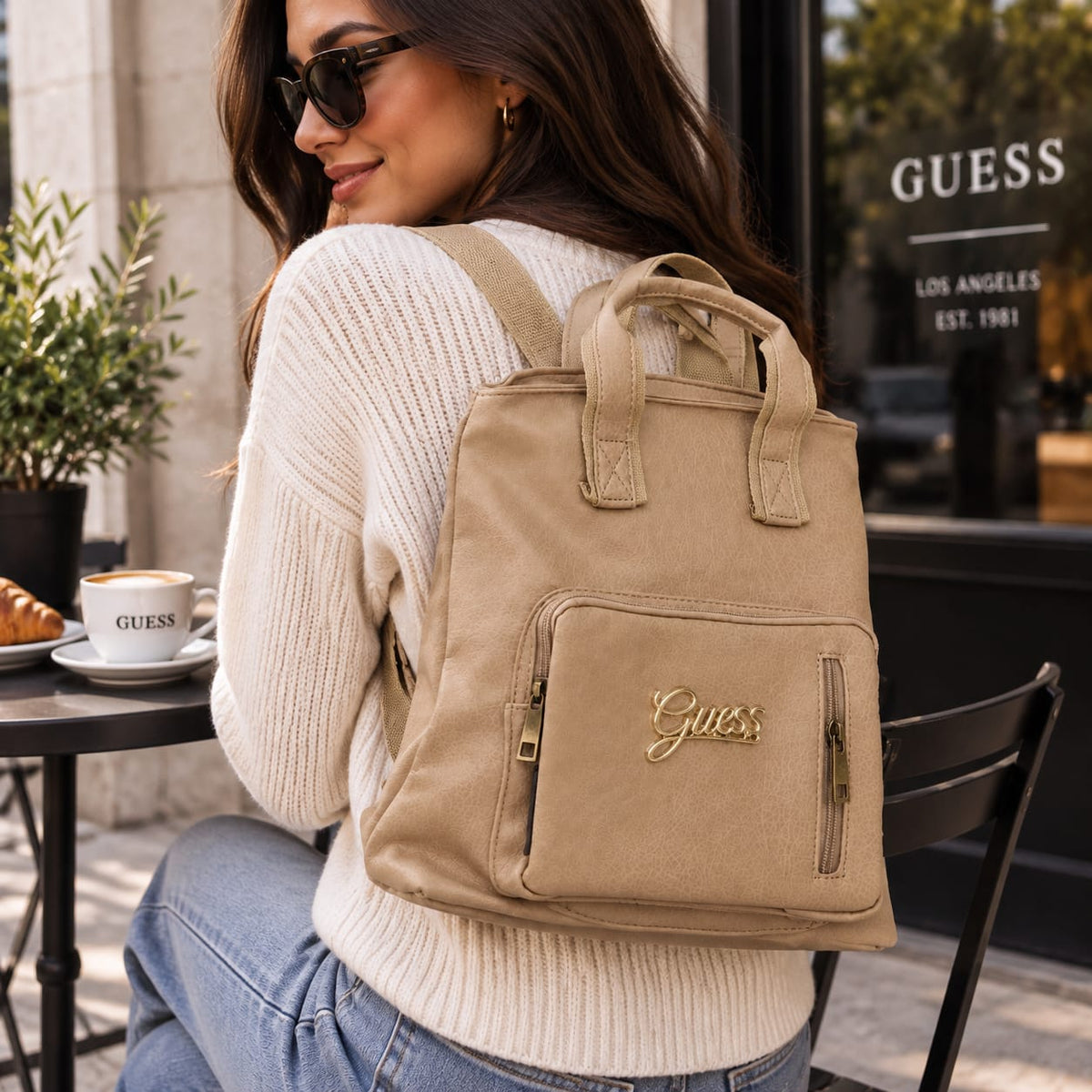 Mochila mais mala de mão Guess